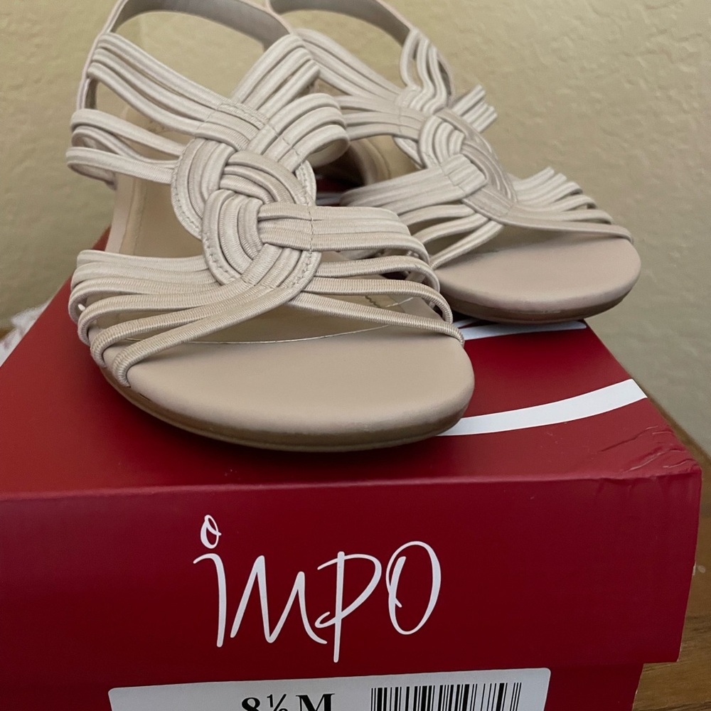 Impo Women's Beige Strappy Sandals